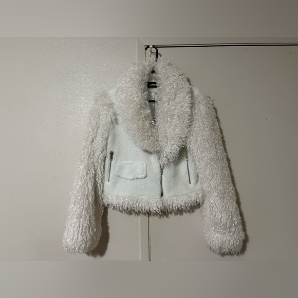 NWT Fashion Nova Cream Teddy Jacket fluffy mob wife attire stylish - Picture 2 of 7